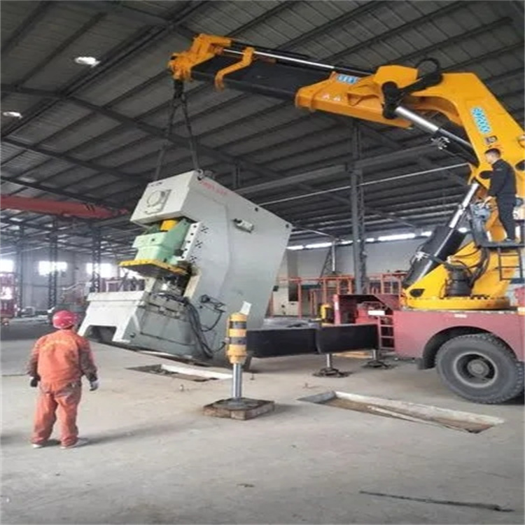 南圣镇80吨折臂吊车出租附近电话