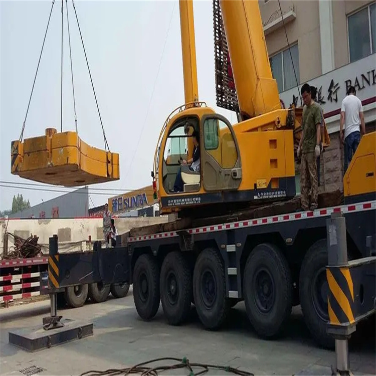 南圣镇当地吊车出租|机器吊装|75吨|工厂搬迁服务